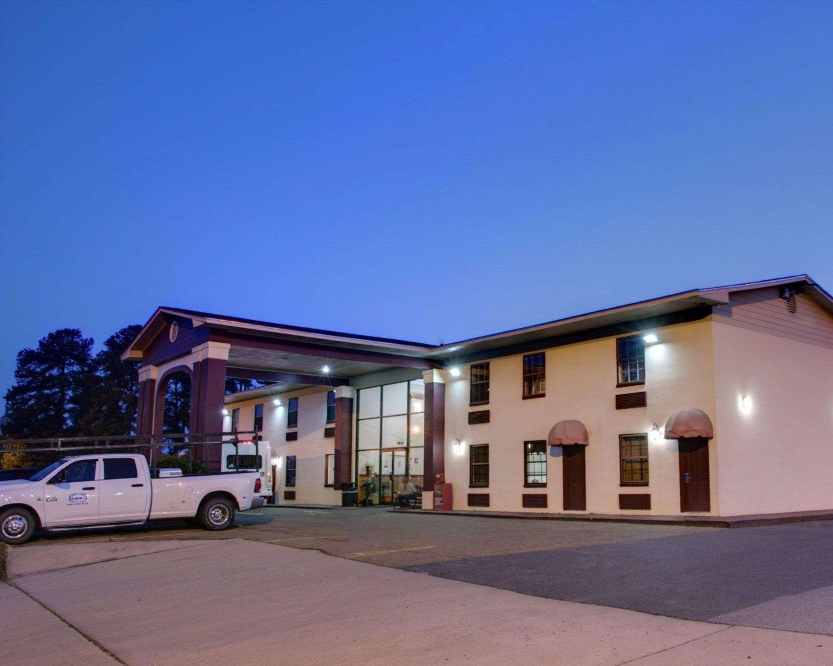 Conference Center El Dorado Hotel Exterior photo