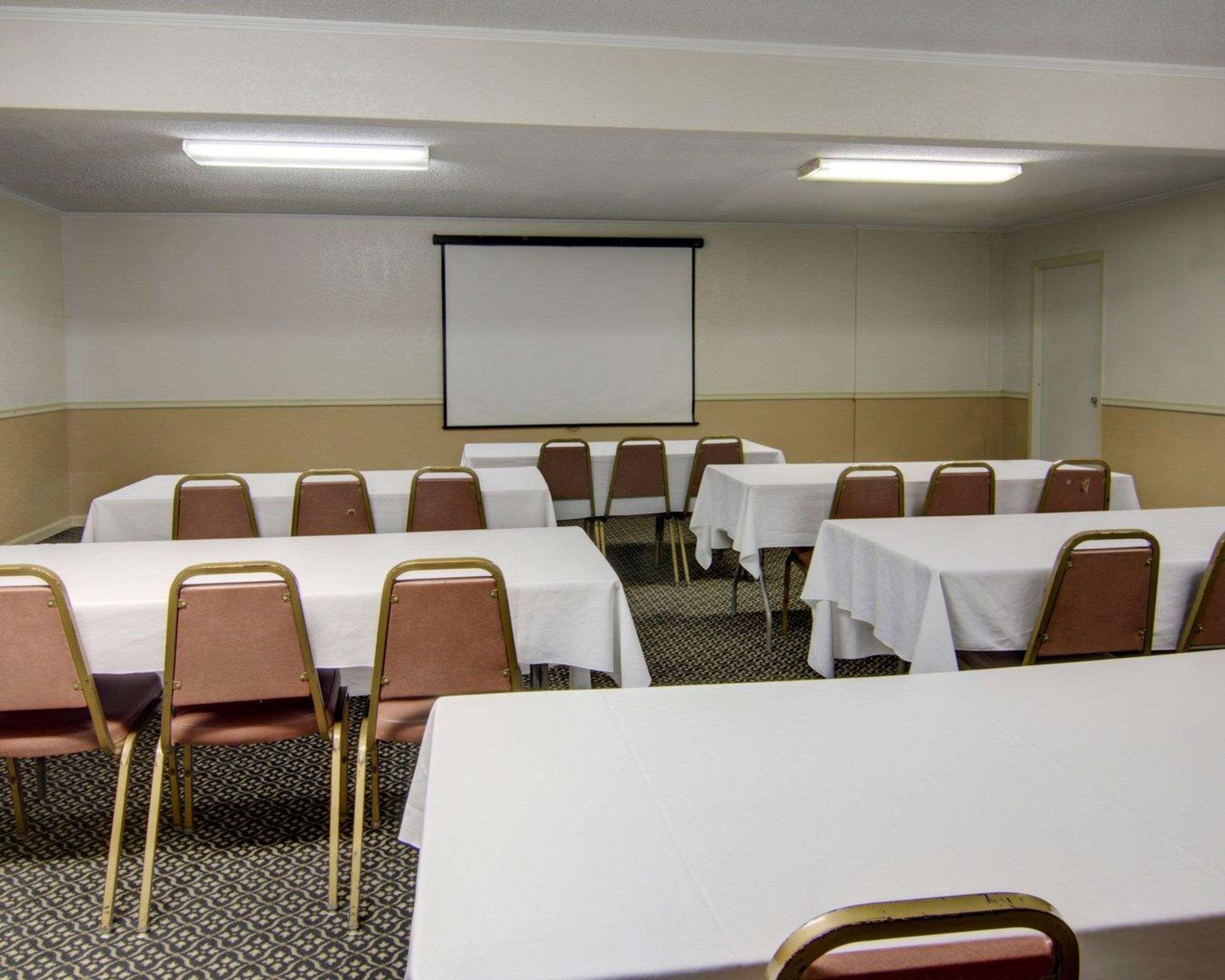 Conference Center El Dorado Hotel Exterior photo